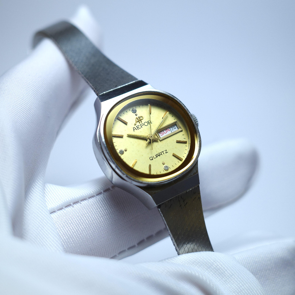 全新 AEPOR 早期老錶 古董錶 女錶 手錶 石英錶 金色 銀色 圓形 復古 Vintage 古著 不銹鋼 SEIKO
