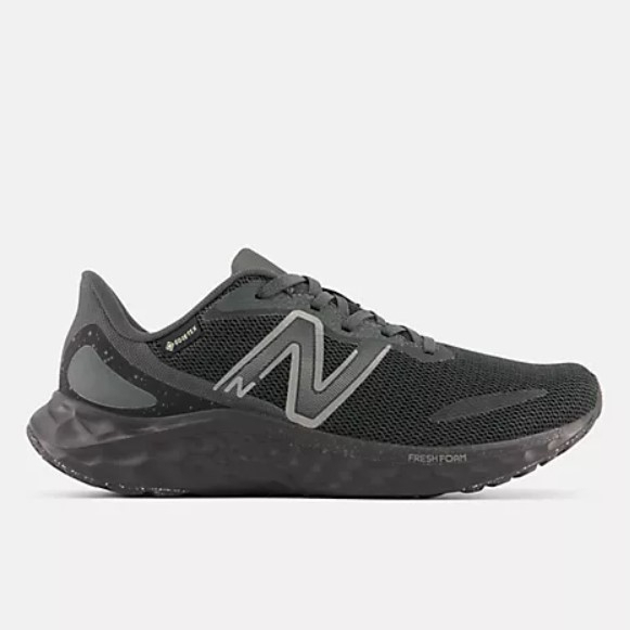 NEW BALANCE 專業跑鞋 慢跑鞋 女款 黑 WARISGB4【KAORACER】