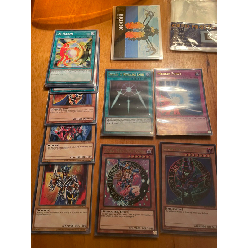 遊戲王卡 怪獸之決鬥黑魔導、黑魔導女孩、各種怪獸之決鬥動畫卡片