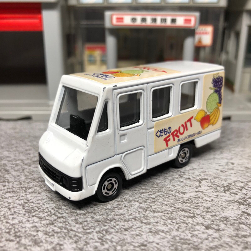 Tomica 93 ouick delivery van