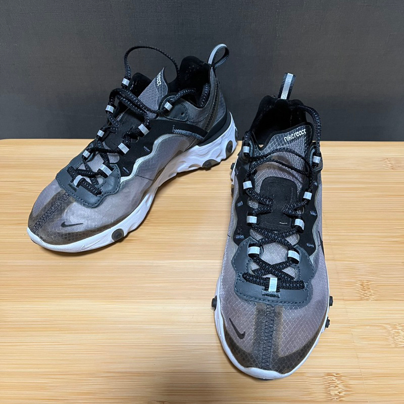 Nike react element 87 透明 反光 / 23 cm