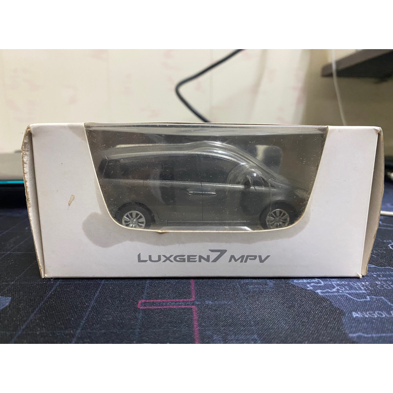 1/43 Luxgen 7 MPV 迴力模型車