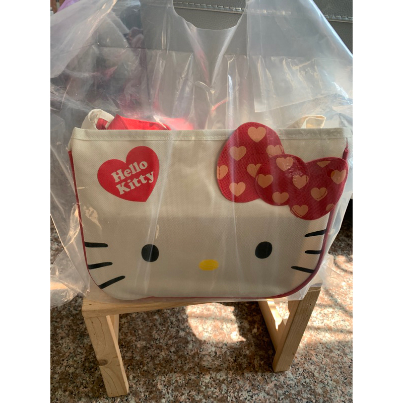 hello kitty 芝麻蛋捲禮盒