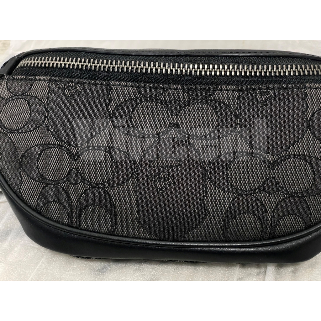 全新 現貨  BAPE X COACH RIVINGTON BELT BAG 腰包