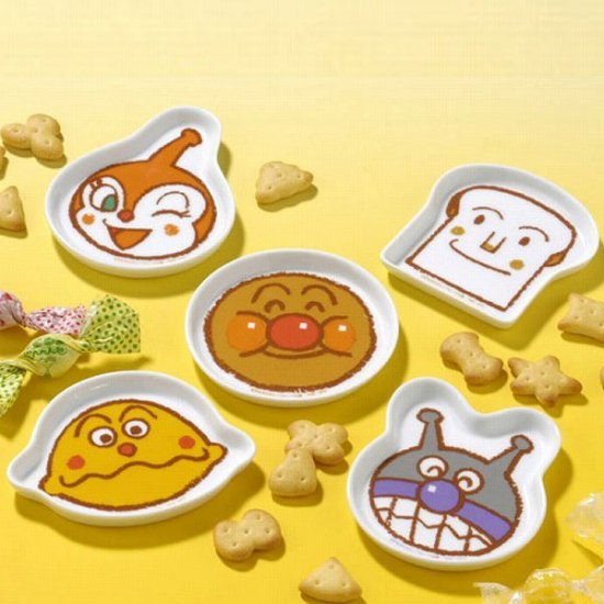 🔥現貨🔥 日本製 麵包超人 5入組 小碟子陶瓷 醬油碟 碟 沾醬碟 碗盤組 盤 餐具 梨多小姐