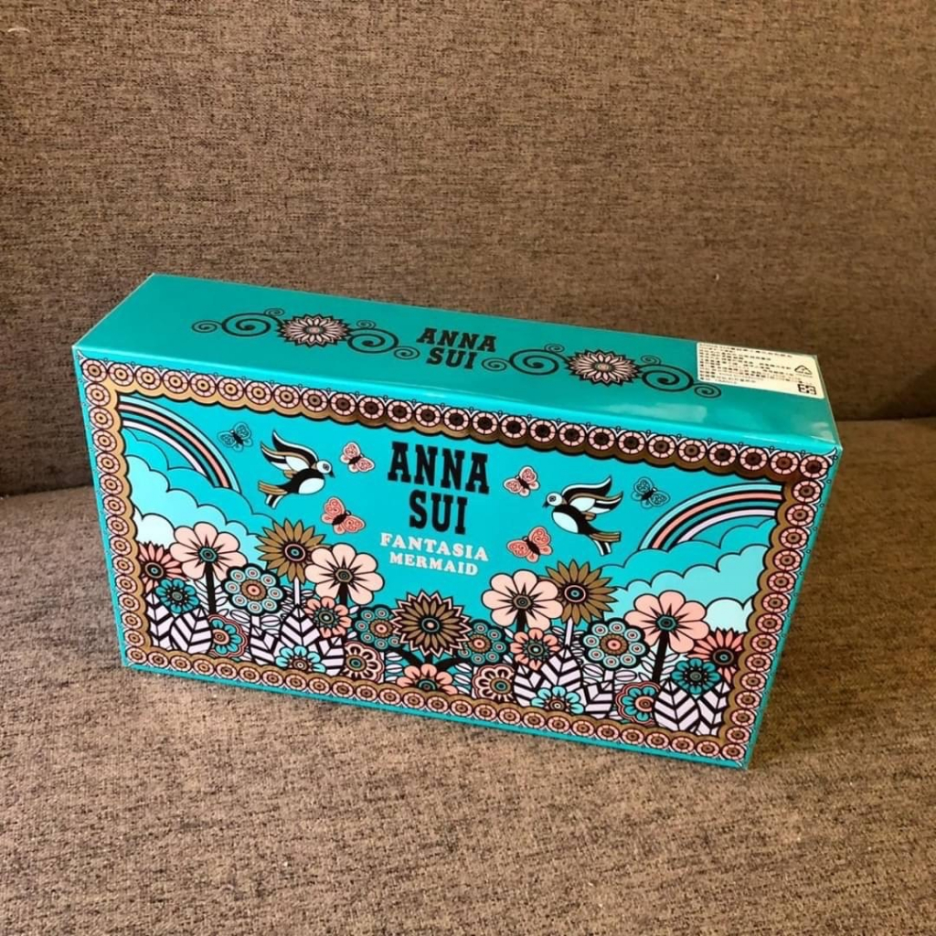 【ANNA SUI 安娜蘇】Anna Sui Fantasia Mermaid 童話美人魚化妝包二入禮盒