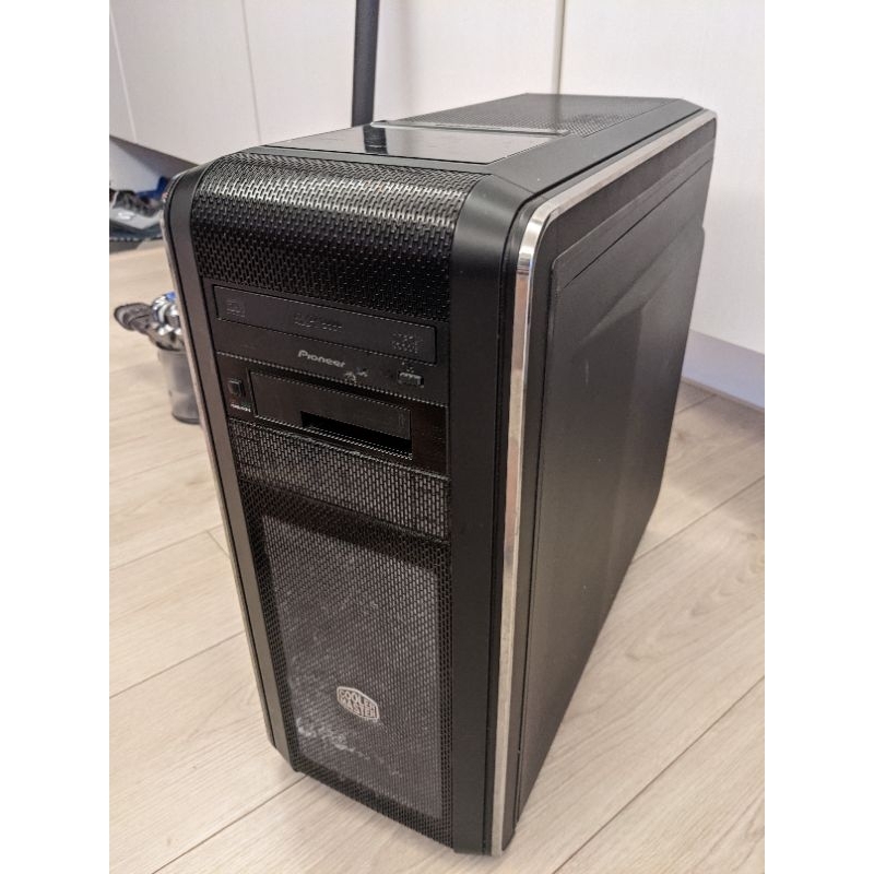 Cooler master CM 690v3 ATX 超大機殼 出價就隨便賣