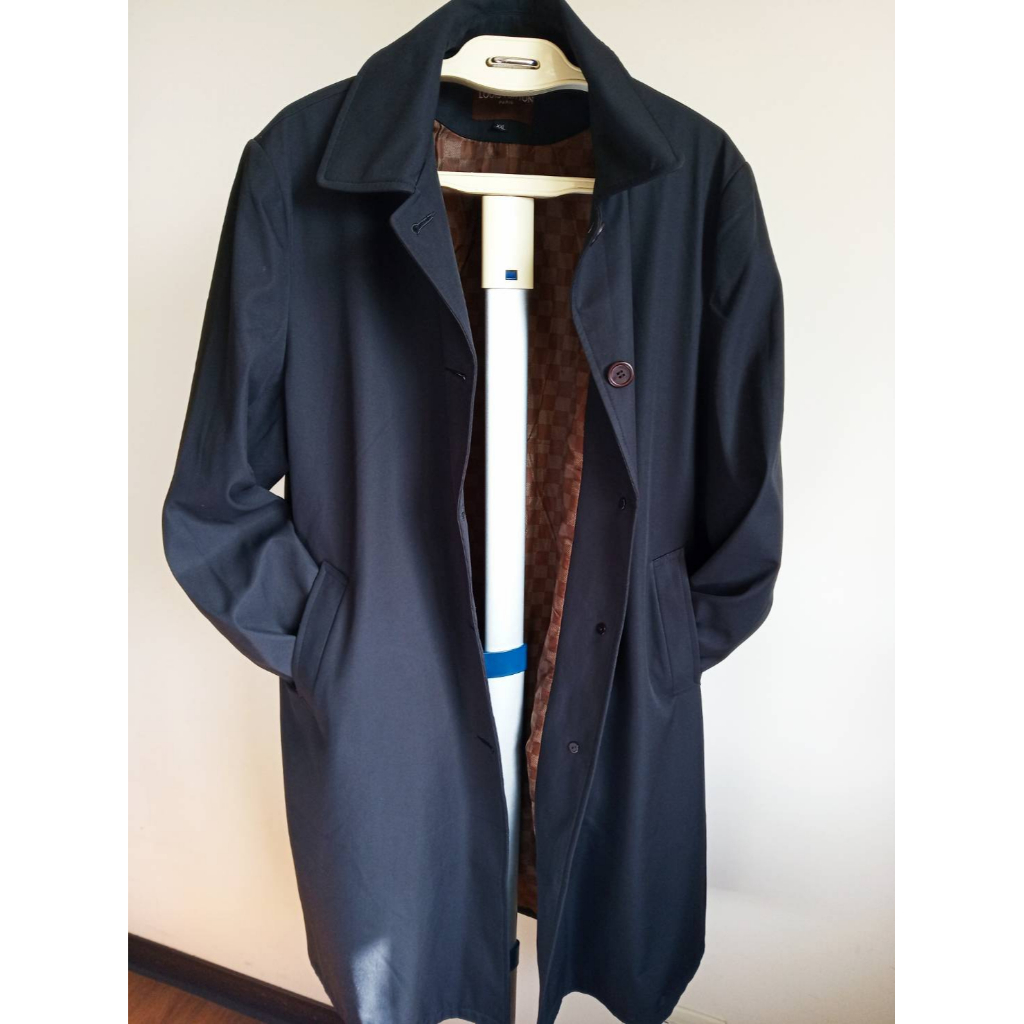Louis Vuitton LV 路易威登黑色復古風衣/大衣外套 內裡經典絲質格子logl