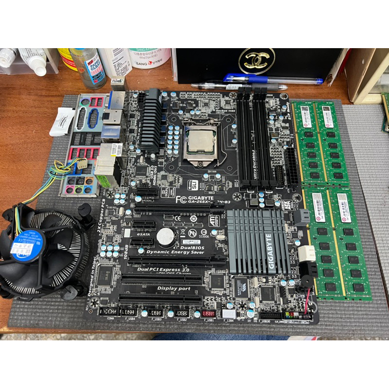 技嘉 GA-Z68X-UD3H-B3主機板+CPU I5 2500+DDR3 4Gx4+銅扇+擋板 1155腳位