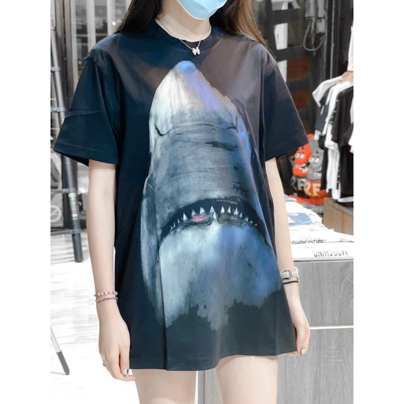 Givenchy鯊魚短袖