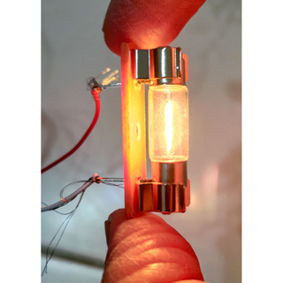 【袖珍屋】 長條黃色燈泡+燈座(12V)-變壓器專用(E0203A0011)