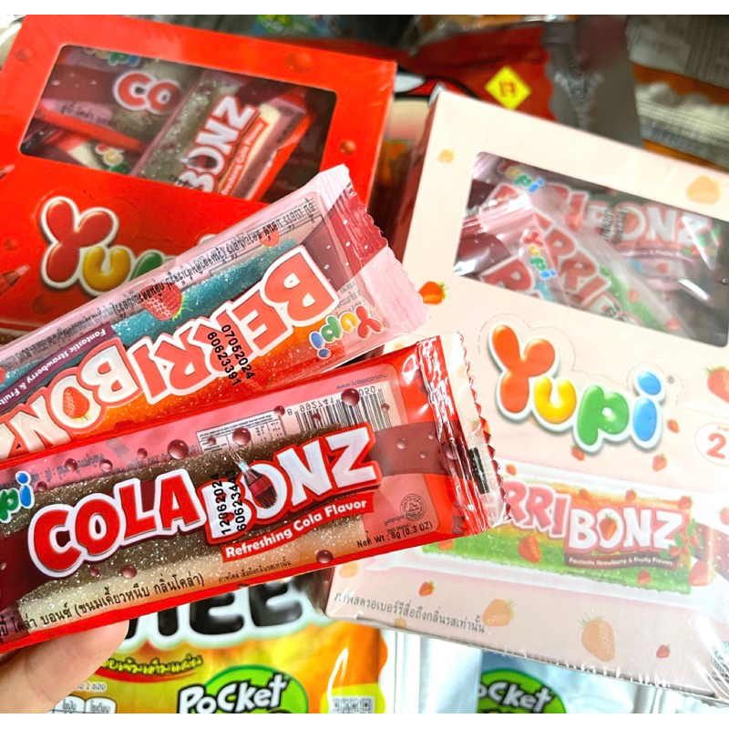 「現貨免運」泰國🇹🇭Yupi酸片軟糖 草莓/可樂～ 新品小玩意 可愛又風趣❤️
