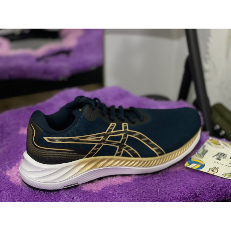 大灌體育👟 ASICS GEL-EXCITE 9 避震慢跑鞋 深藍 金 男 1011b680-400 （4E)