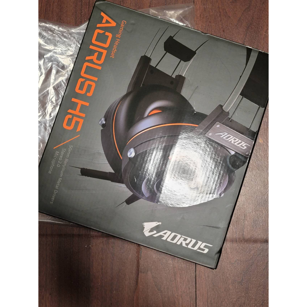 【全新】技嘉 gigabyte AORUS H5 電競耳機 RGB炫彩燈光 耳機 耳罩式