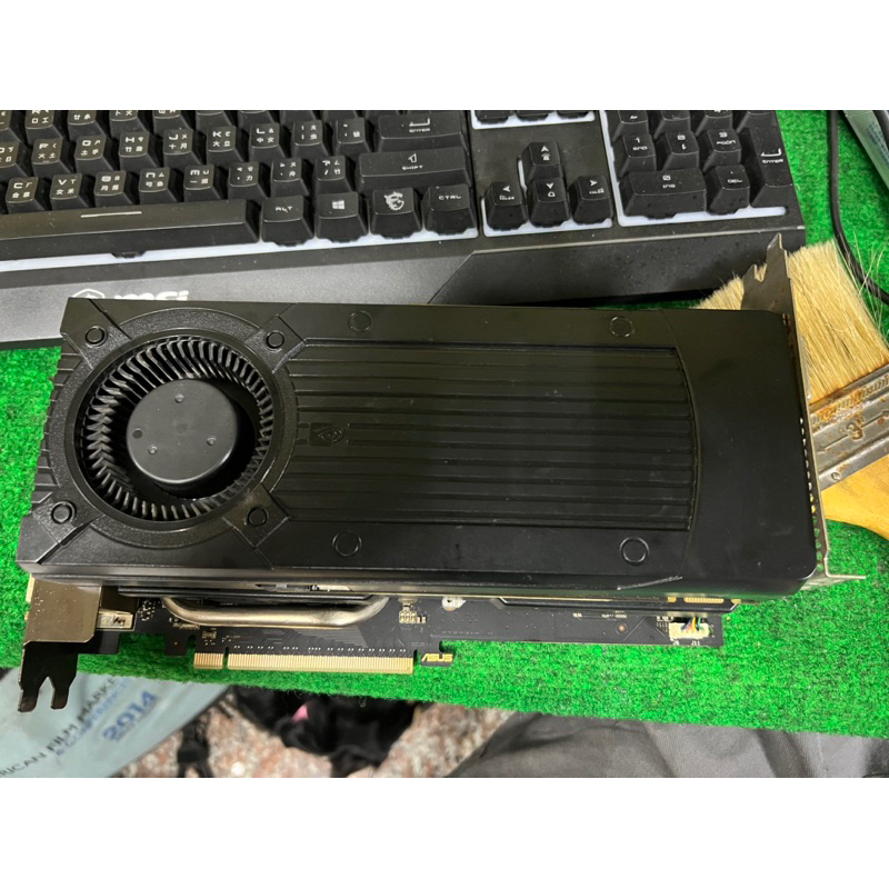 華碩GTX960 2G 售800