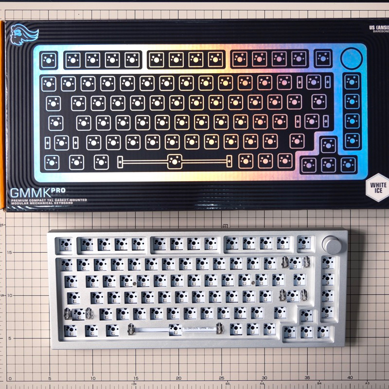 GLORIOUS GMMK Pro 75% 白色 全鋁 CNC 鍵盤套件 RGB