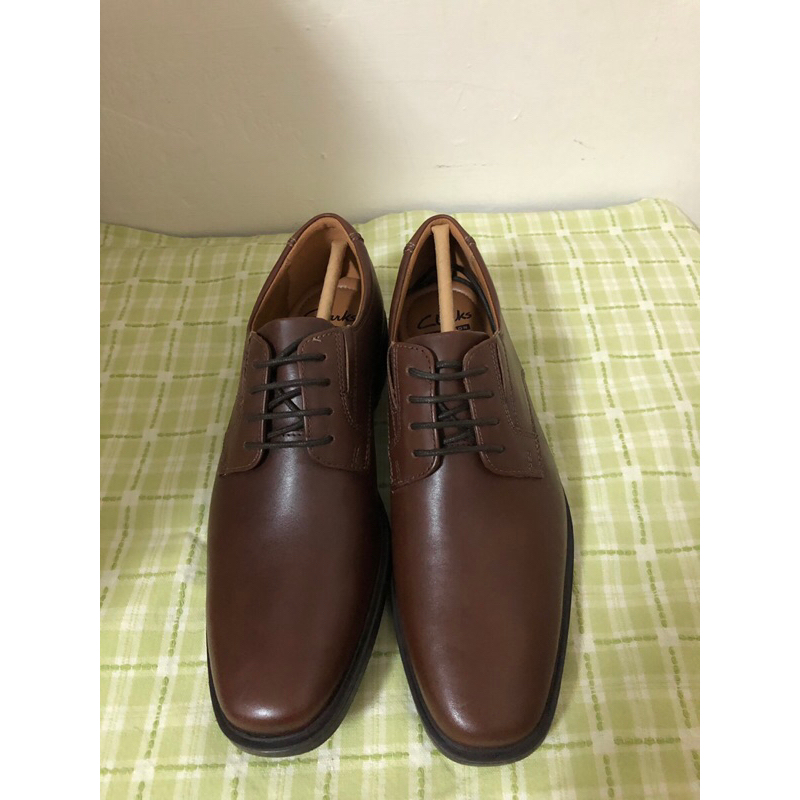（全新品）Clarks TILDEN PLAIN 咖啡色皮鞋 US7