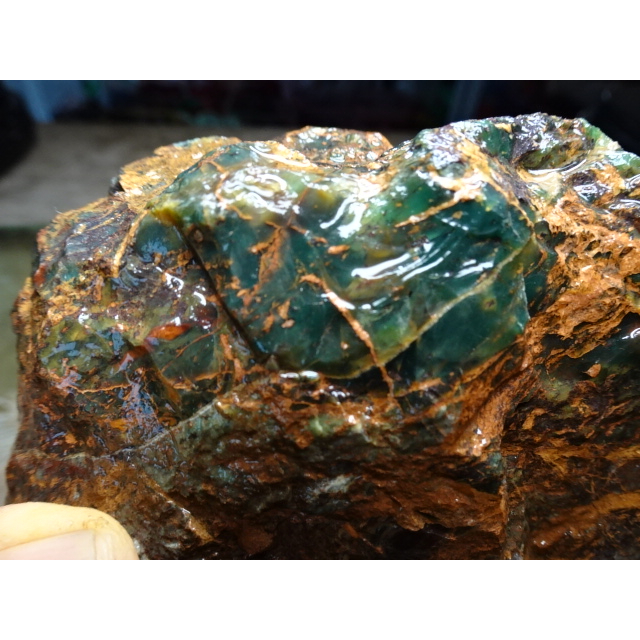 《藍金寶石玉石批發區》→〈原石系列〉→天然清透金線紋玻璃質藍寶石原礦〈3400公克→A551