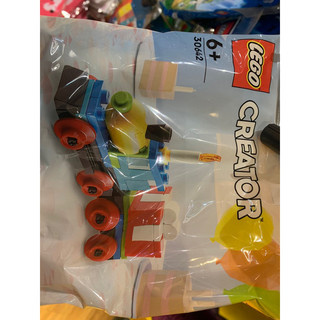 ||高雄 宅媽|樂高 積木|| LEGO“30642 生日小火車 Polybag "