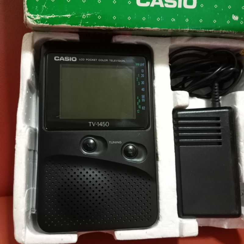 日本製早期CASIO TV 1450隨身電視非新品可開機攝影場景擺飾下標請看說明