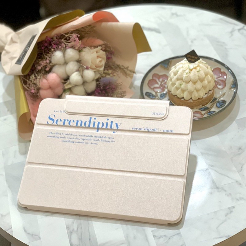 （二手 全新僅拆封）LilyCoco原創Serendipity奶白簡約磁吸iPad保護套 iPad Air5