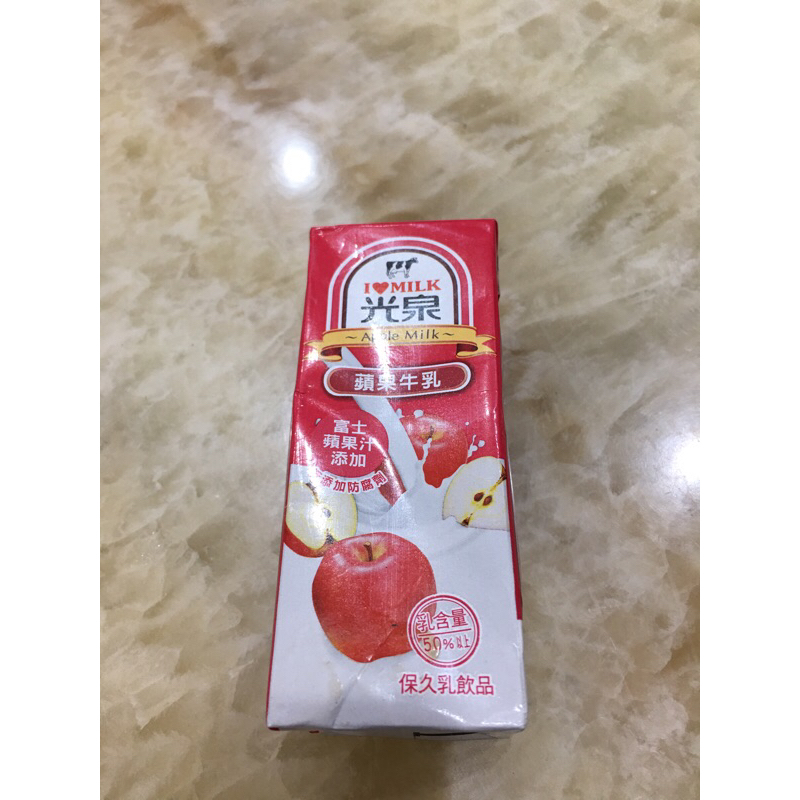 光泉保久乳-蘋果牛奶200ml