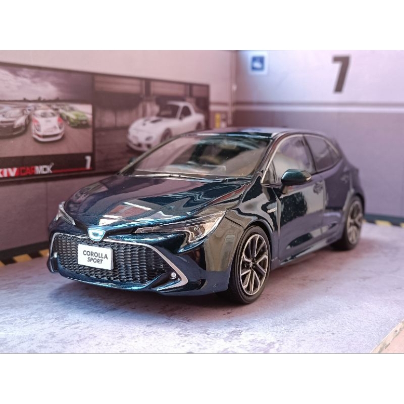 黑曜藍現貨盒裝-日本店頭展示用1/30 豐田 TOYOTA COROLLA SPORT AURIS 合金模型車1/32