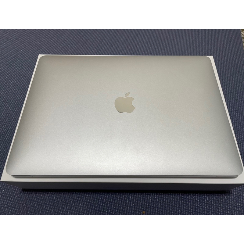 9.9成新 MacBook Air M1 2020 16GB記憶體 512GB SSD 13.3寸 銀色