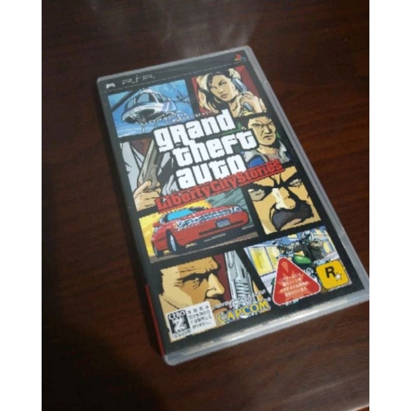 二手PSP實體光碟UMD💓俠盜獵車手gta：自由城 日版
