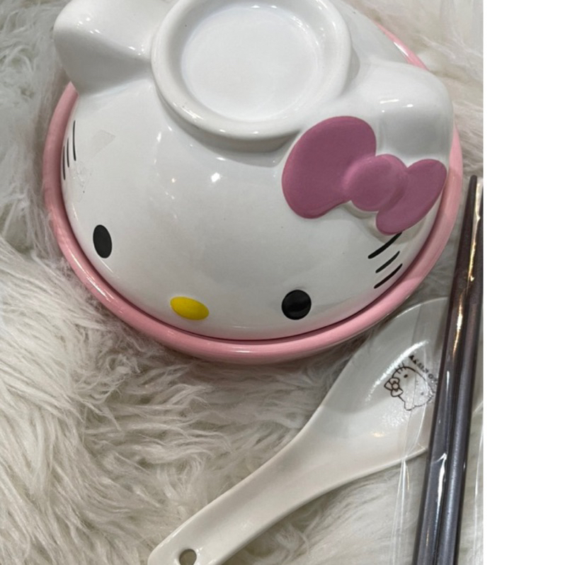 日本進口Hello Kitty小陶鍋付贈湯匙筷子