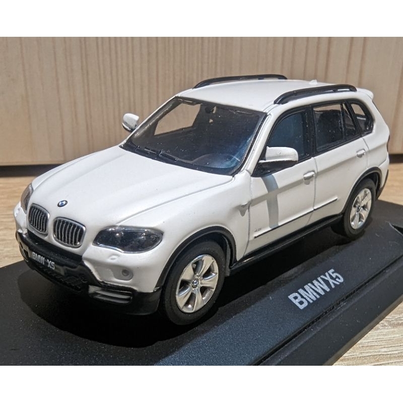 1/64 已拆封有原裝盒 BMW 第二代 X5 休旅車 2006 尊貴車主系列 E70 消光霧面白