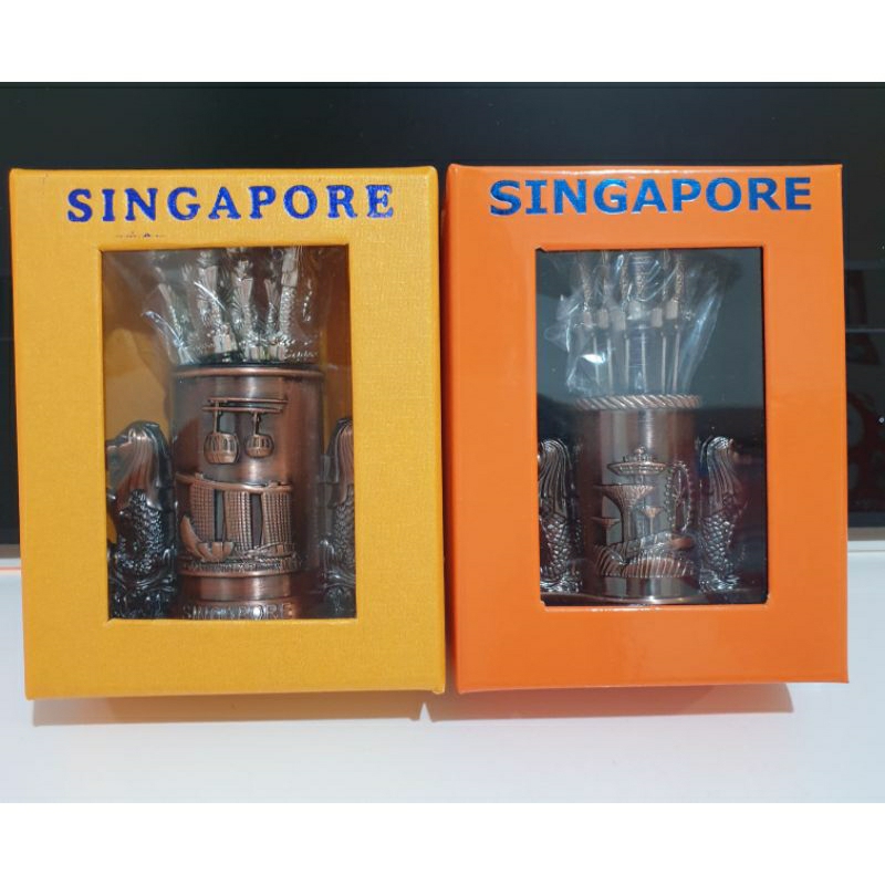 新加坡 SINGAPORE 魚尾獅造型 水果叉組 交換禮物 紀念品 （2入組）特價💰299元