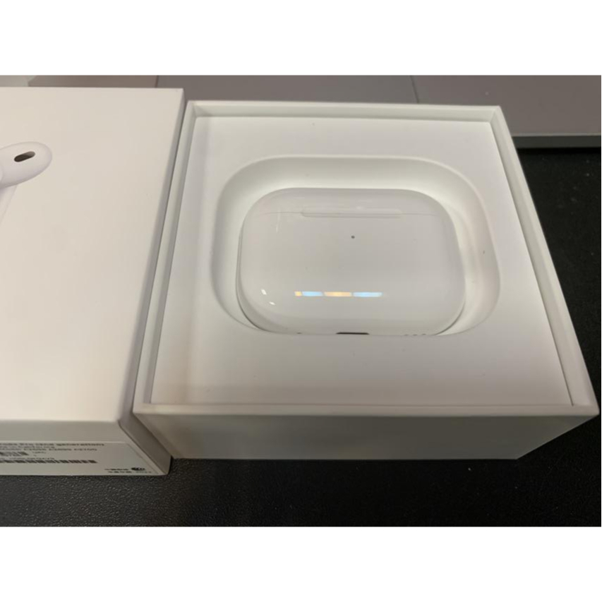 Airpods pro 2代  Apple 蘋果 最新款 藍牙耳機 無線耳機 原廠保固至2024/1/13