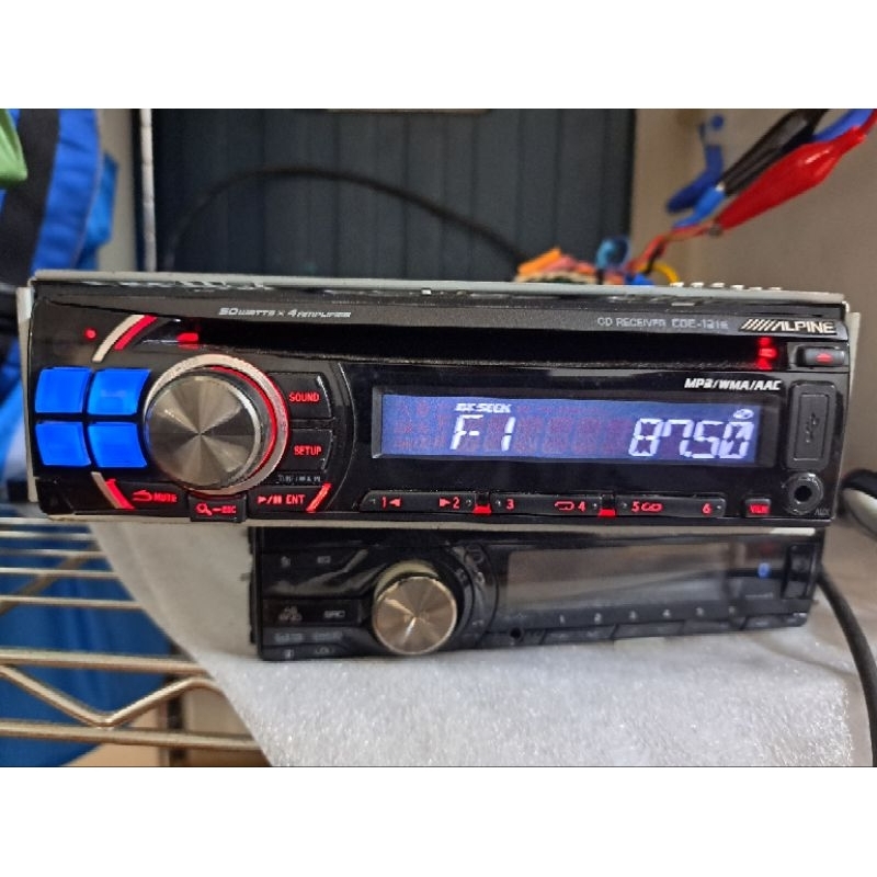 ALPINE CDE-121E CD/MP3/AUX/USB 主機 附線組