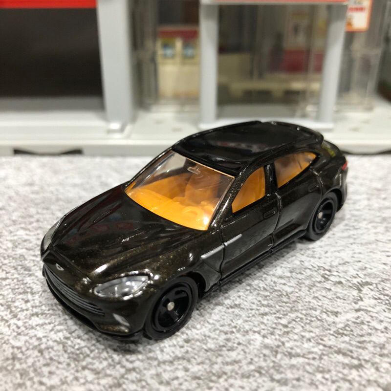 Tomica 75 初回 Aston Martin dbx 奧斯頓 馬丁