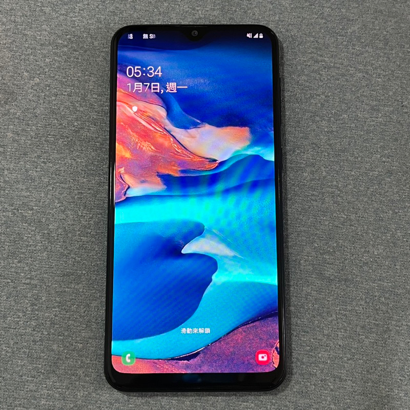 SAMSUNG A20 32G 藍 95新 功能正常 二手 6.4吋 雙卡雙待 臉部解鎖 指紋辨識 台中