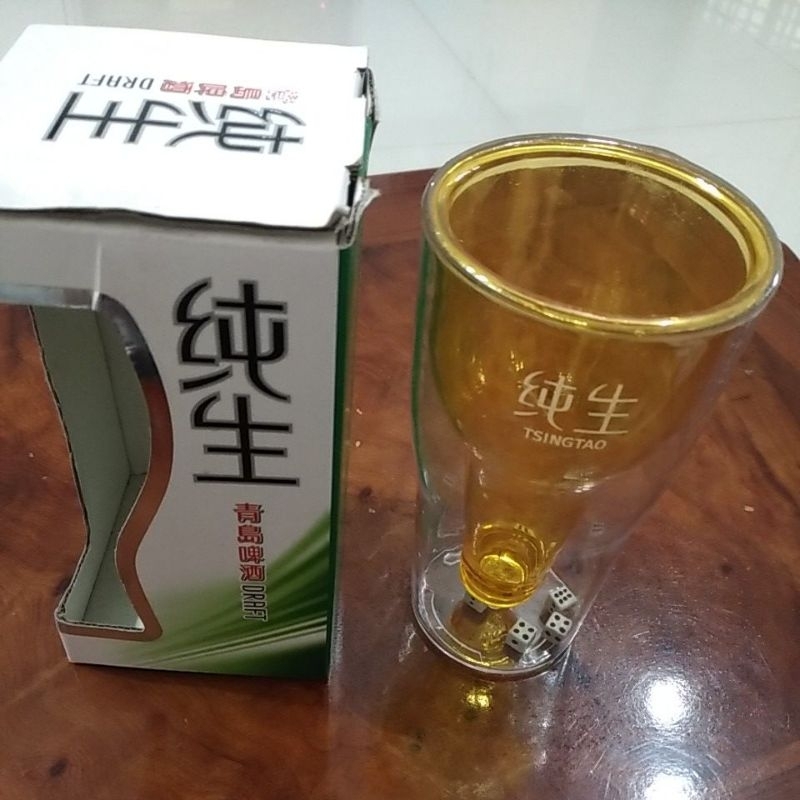 全新未使用過 純生青島啤酒 青島造型啤酒杯 AS塑膠材質