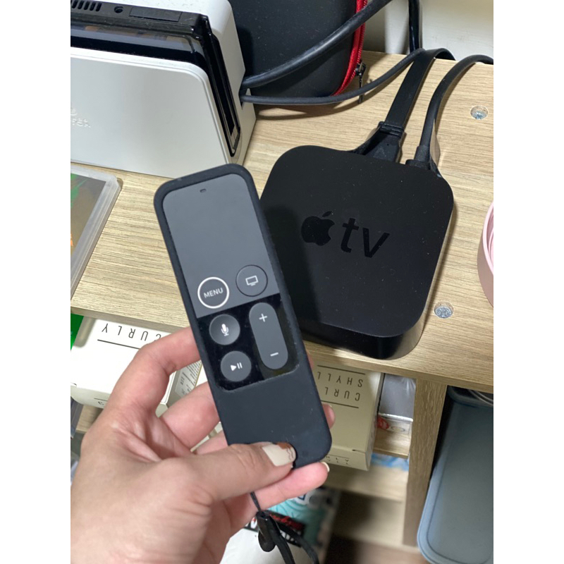 二手 APPLE TV 64G 4K (MP7P2TA/A) 整組