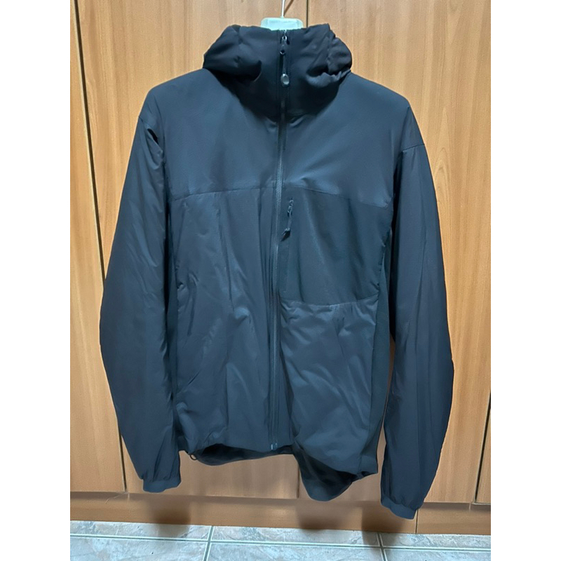 始祖鳥（軍鳥）Arc‘teryx Leaf Atom LT HOODY GEN 2有帽款（L號)