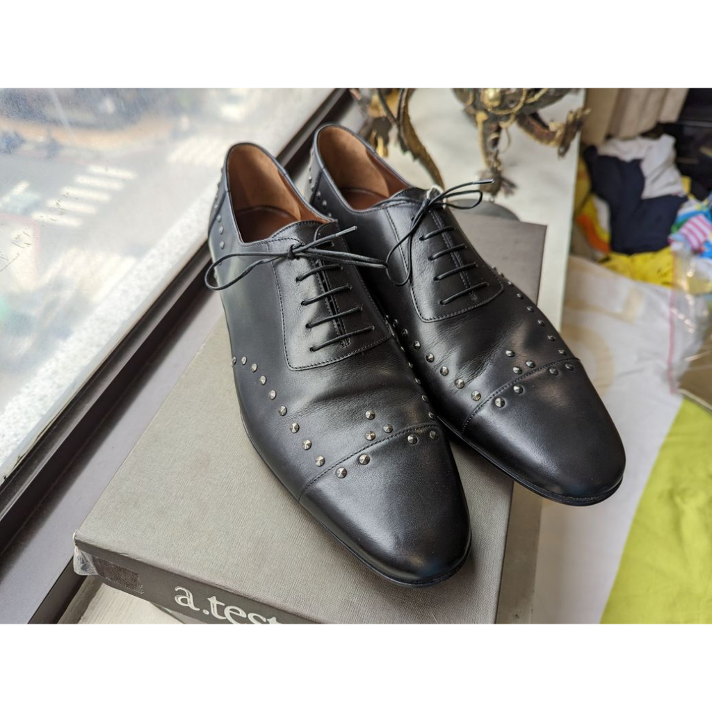 A.TESTONI 全新真品義大利製鉚釘裝飾黑色真皮德比鞋/皮鞋/上班鞋(44號)--2.2折出清(不議價商品)