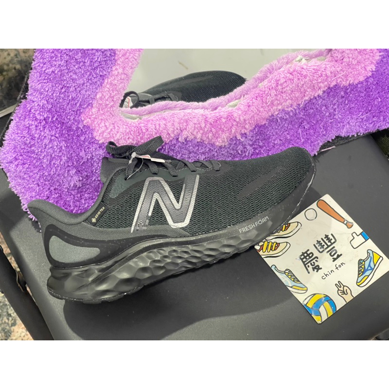 大罐體育👟new balance 全黑 慢跑鞋 gore -tex MARISGB4-2E楦 防水 警察鞋