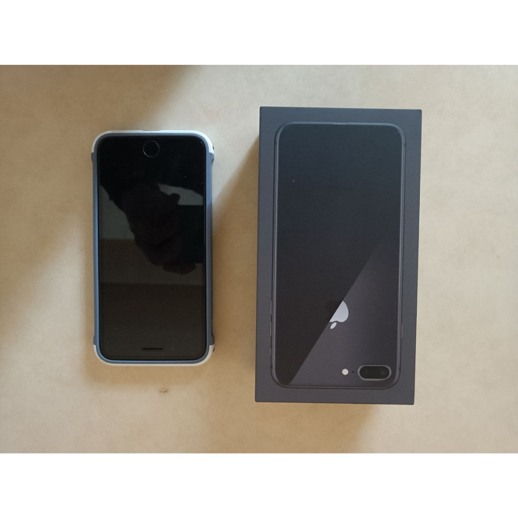 apple iphone 8 + plus 64g 黑色 功能正常 附原廠盒 無變壓器、無線、無耳機