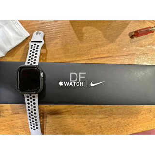 Apple watch Nike series 7 GPS 45mm星光色
