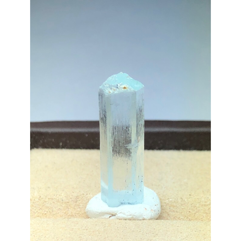 【磊晶城水晶館】嚴選天然高冰透 海藍寶原礦 海水藍寶 Aquamarine 海藍寶原石 粉7