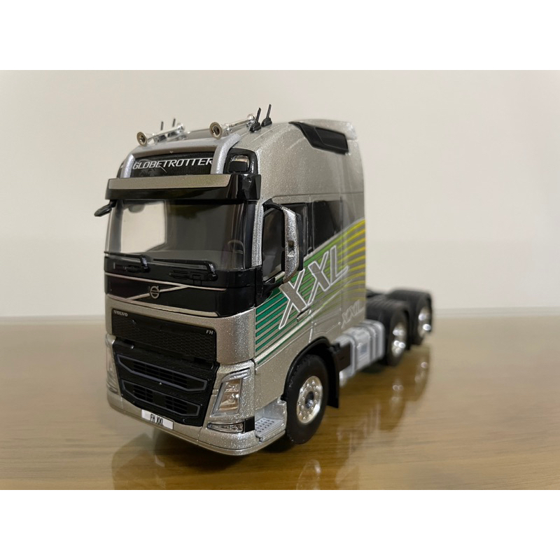 全新 WSI 1/50 VOLVO FH4 FH GLOB XXL 6X2 1:50 車頭 拖車頭 8輪 頭等艙 銀色