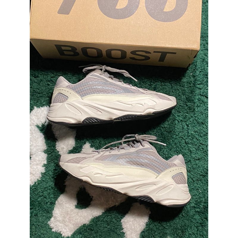 二手 adidas yeezy boost 700V2 static 白銀 2018 EF2829