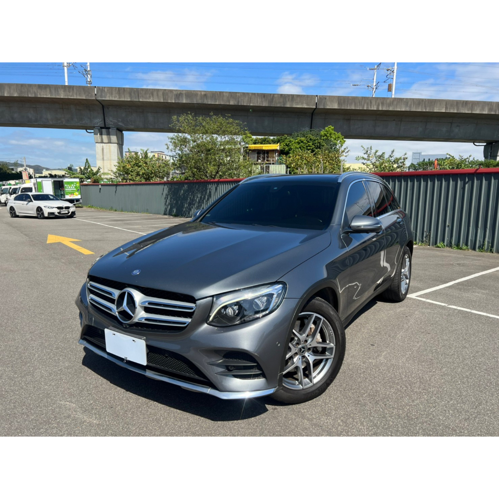 (元禾國際-阿佑) 136.8萬正2017年出廠 GLC250 4MATIC AMG Line 2.0 汽油