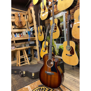 Taylor 224ce-koa DLX 木吉他