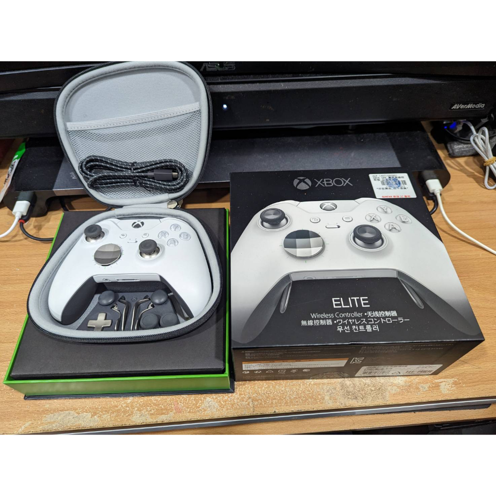 XBOX Elite 菁英控制器1代(白) &amp; Brook XboxOne電池轉接器 (白)