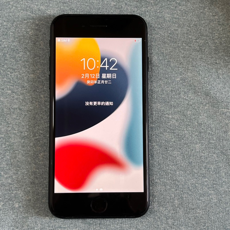 iPhone SE 3 128G 黑 9成新 功能正常 保固內 二手 IPhoneSe3 SE3 4.7吋 螢幕細微刮傷